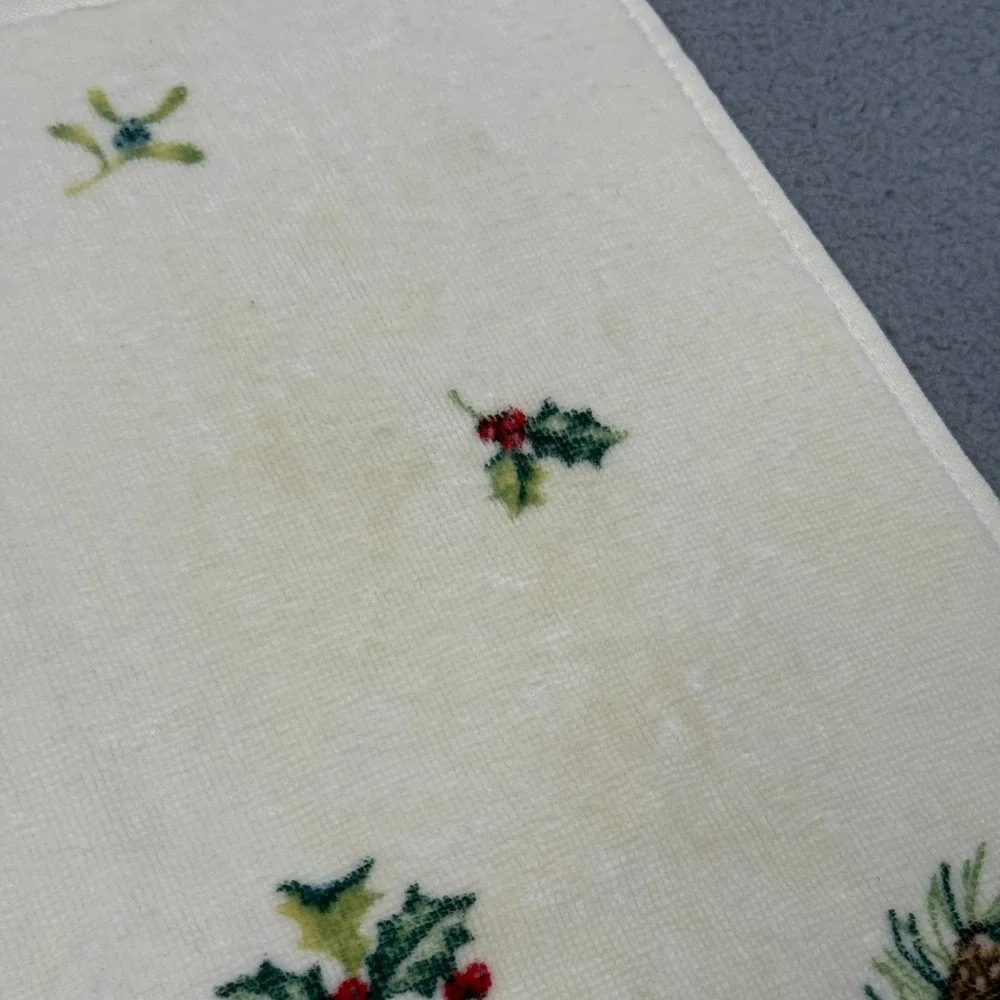 Lenox Winter Greetings Fingertip Towels Set of 4 Cardinal Christmas Joy Peace